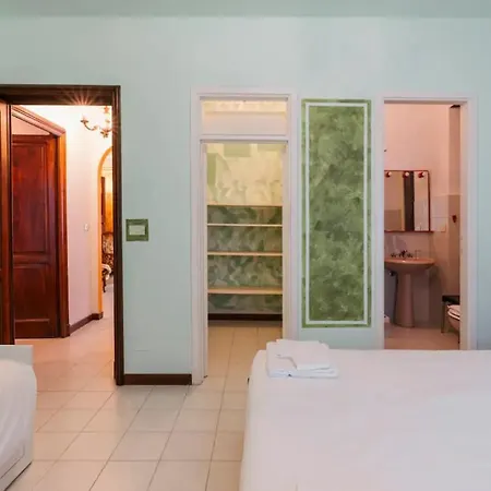 Centro - 10 Posti Letto شقة *